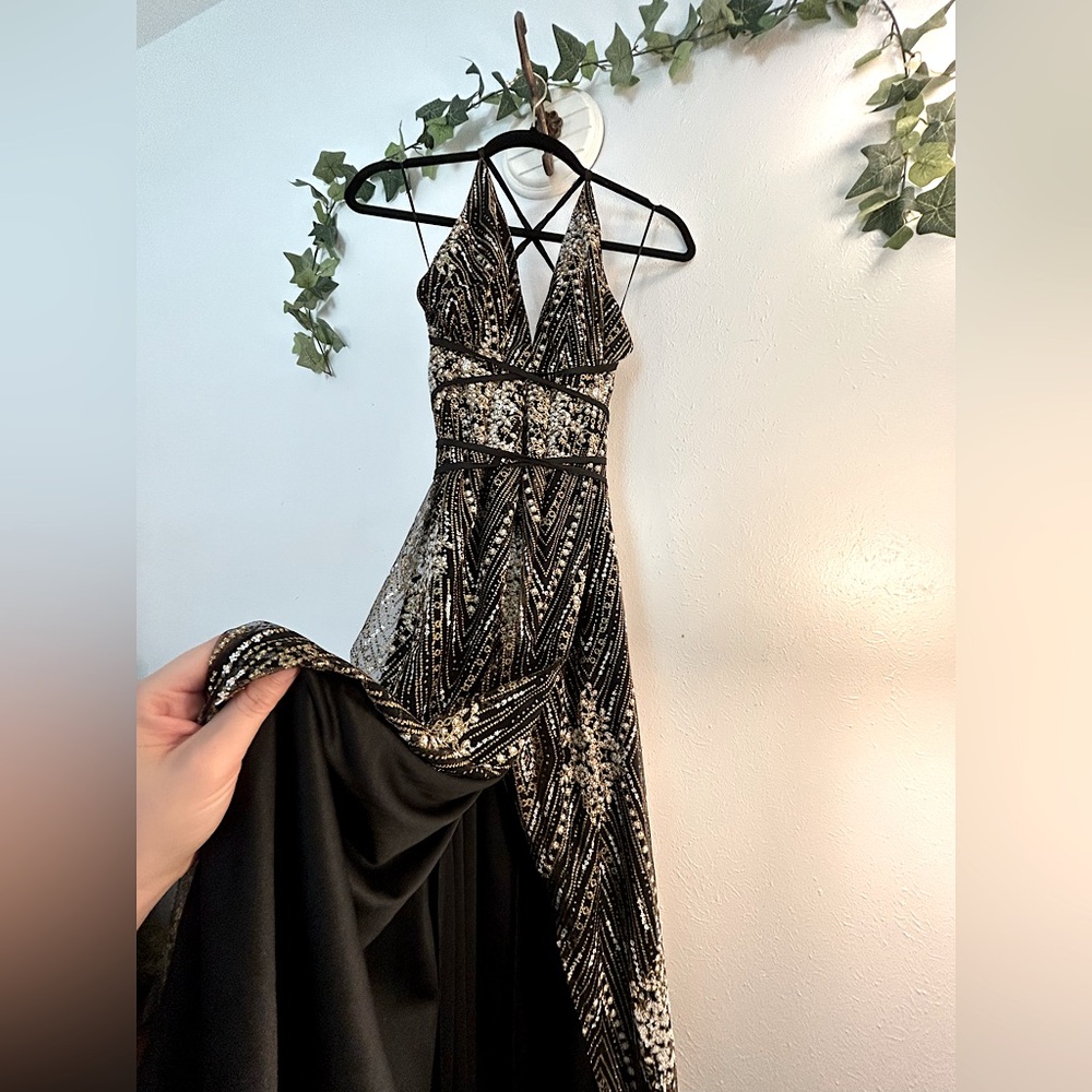 Hello Molly Black and Gold Sparkly Goddess Prom Dress - Picture 5 of 16